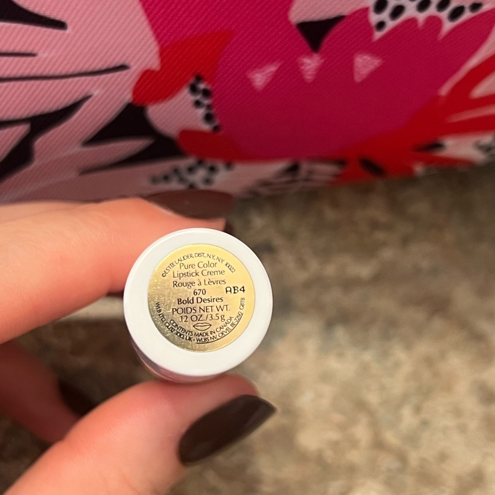 Estee Lauder Bold Desires brand New Lipstick Fall Holiday - Picture 3 of 4